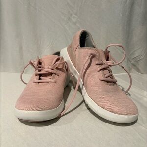 Kizik Women's Pink Sneakers